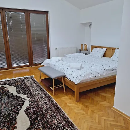 Holiday home Quiet, Family-friendly House With Garden & Parking *